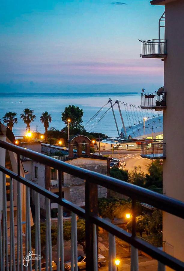 Neverending Sea Luxury Apartment In Salerno Center Экстерьер фото